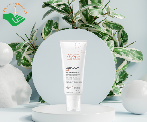 Kem dưỡng ẩm cho da khô ngứa Eau Thermale Avene Xeracalm A.D Lipid-Replenishing Cream 200ml